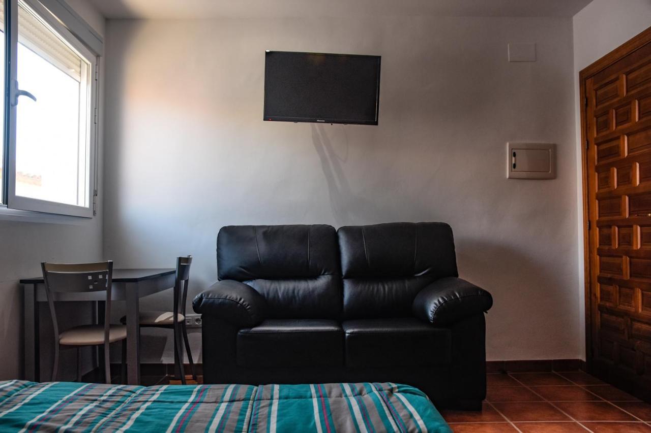Suites Trastamara Montiel Bagian luar foto