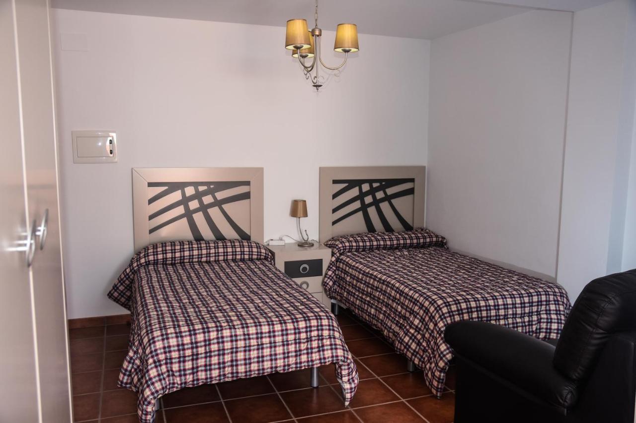 Suites Trastamara Montiel Bagian luar foto