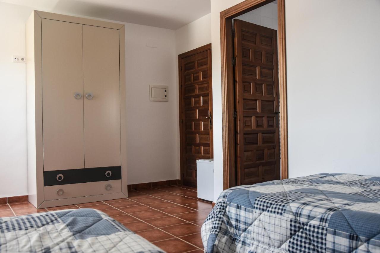 Suites Trastamara Montiel Bagian luar foto